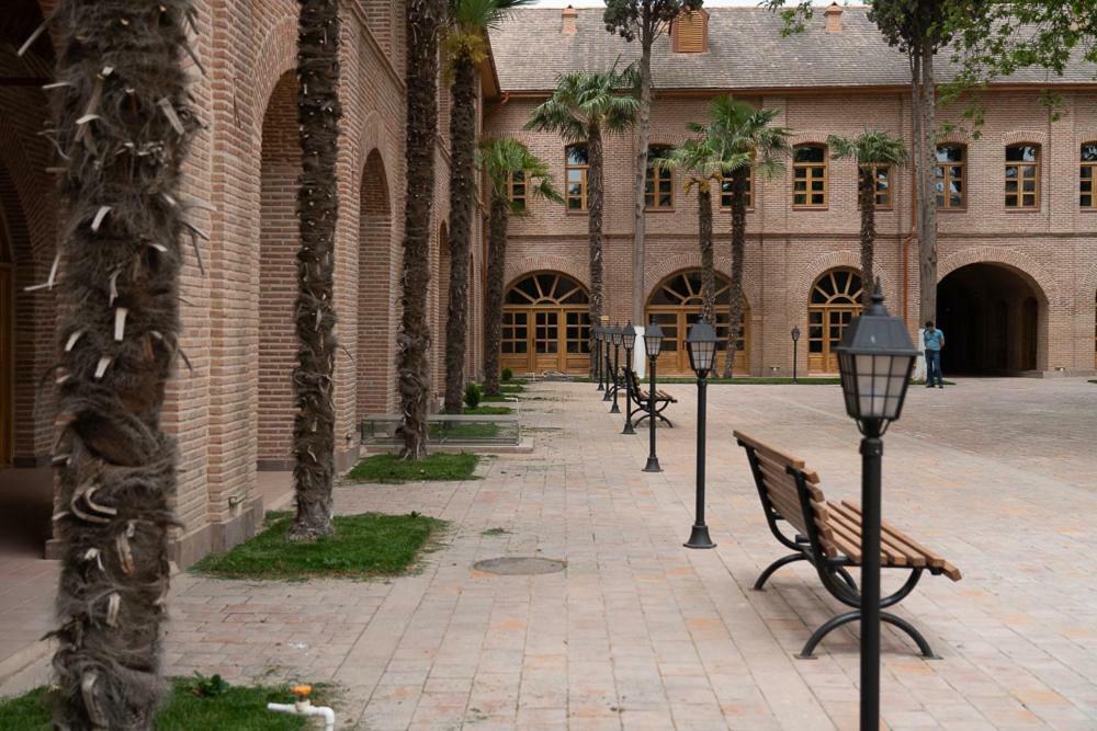 Khurma Hostel غانيا المظهر الخارجي الصورة